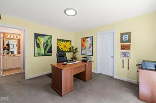 2112 Ridgefield Dr, Chapel Hill, NC 27517 - Photo 34