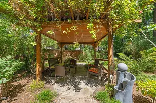 2112 Ridgefield Dr, Chapel Hill, NC 27517 - Photo 46