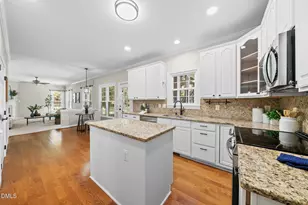 104 Fentress Ct, Cary, NC 27519 - Photo 10