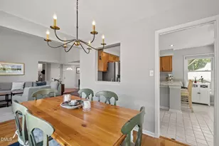 105 Elmwood Cir, Chapel Hill, NC 27514 - Photo 12