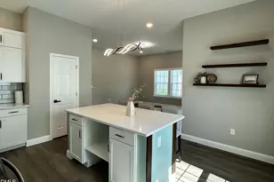 306 Martin Luther King Junior Dr, Smithfield, NC 27577 - Photo 4