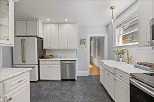 2143 Cowper Dr, Raleigh, NC 27608 - Photo 30