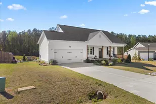 469 Olde Pl Dr, Zebulon, NC 27597 - Photo 2