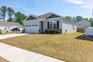 1015 Saddlebrook Dr, Rocky Mount, NC 27804 - Photo 2