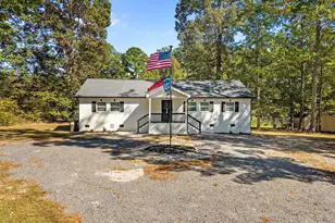 3137 Parkwood Dr, Sanford, NC 27332 - Photo 2