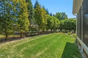 1304 Golden Bluff Ln, Fuquay Varina, NC 27526 - Photo 32