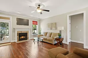 1304 Golden Bluff Ln, Fuquay Varina, NC 27526 - Photo 10