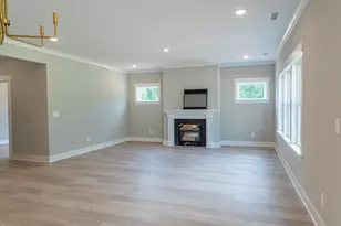 100 Stradshire Ct, Zebulon, NC 27597 - Photo 4