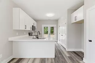 506 E Townsend St, Dunn, NC 28334 - Photo 6