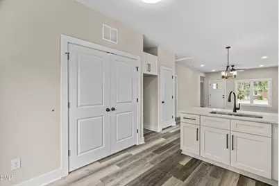 506 E Townsend Street, Dunn, NC 28334 - Photo 12