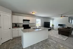 72 Betty Ann St, Dunn, NC 28334 - Photo 6