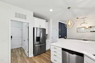 225 Mayfield Dr, Apex, NC 27539 - Photo 16