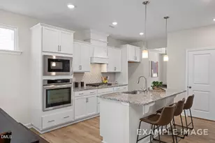 77 Charred Oak Ct, Lillington, NC 27546 - Photo 2