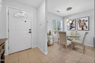 2400 Huntscroft Ln, Raleigh, NC 27617 - Photo 4