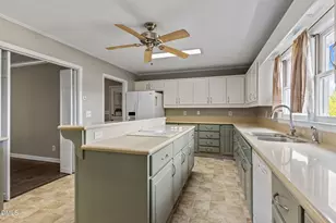 662 Georgetown Cir, Fayetteville, NC 28314 - Photo 18
