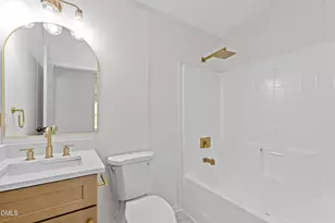 110 Batten Farm Rd, Selma, NC 27576 - Photo 8