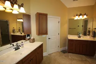 8104 Henderson Rd, Apex, NC 27539 - Photo 30