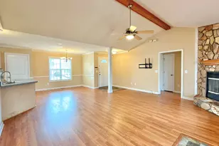 7636 Galena Dr, Fayetteville, NC 28314 - Photo 6