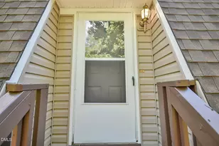 199 Summerwalk Cir, Chapel Hill, NC 27517 - Photo 4