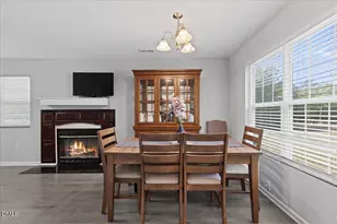 304 Dale St, Oxford, NC 27565 - Photo 8
