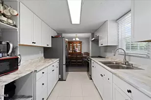 304 Dale St, Oxford, NC 27565 - Photo 14