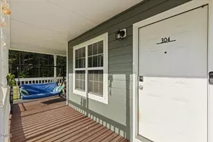 304 Dale St, Oxford, NC 27565 - Photo 6