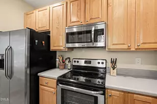 911 N Columbia St, Chapel Hill, NC 27516 - Photo 12