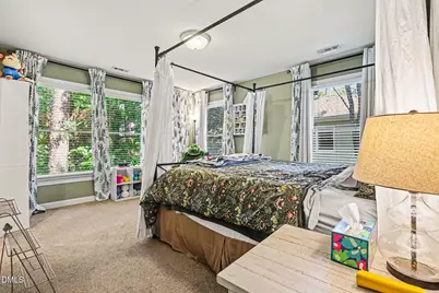 911 N Columbia Street, Chapel Hill, NC 27516 - Photo 18
