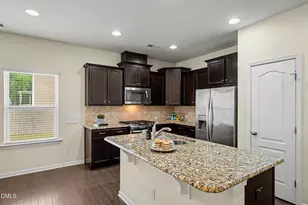 713 Harvest Point Dr, Fuquay Varina, NC 27526 - Photo 14