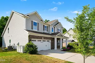 713 Harvest Point Dr, Fuquay Varina, NC 27526 - Photo 2