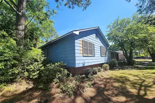 3748 Masters Dr, Hope Mills, NC 28348 - Photo 2