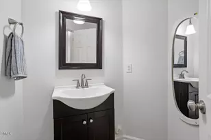 114 Mossbark Ln, Chapel Hill, NC 27514 - Photo 16