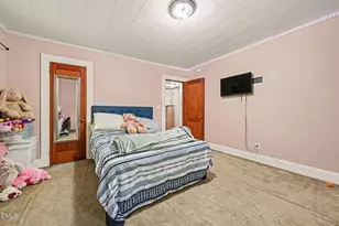211 W Harden St, Burlington, NC 27215 - Photo 10