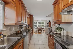 901 Dorothy Sanders Way, Raleigh, NC 27601 - Photo 18