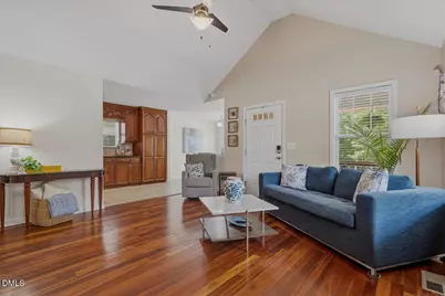901 Dorothy Sanders Way, Raleigh, NC 27601 - Photo 2