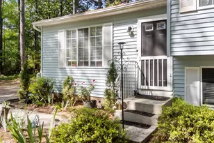 320 Bainbridge Cir, Garner, NC 27529 - Photo 2