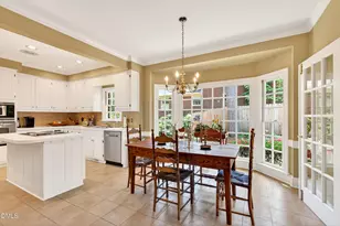 2733 Toxey Dr, Raleigh, NC 27609 - Photo 22