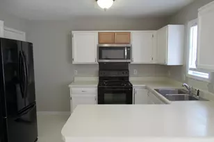 324 Springside Dr, Holly Springs, NC 27540 - Photo 6