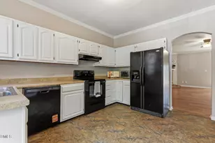 902 Albany Ct, Raleigh, NC 27615 - Photo 8