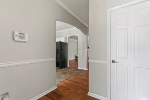 902 Albany Ct, Raleigh, NC 27615 - Photo 4