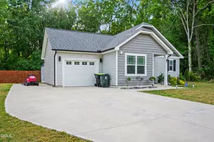 11 Korea St, Franklinton, NC 27525 - Photo 2