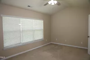 210 Linden Park Ln, Cary, NC 27519 - Photo 20