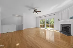 5537 Red Robin Rd, Raleigh, NC 27613 - Photo 8