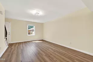 1240 Jamestown Ct, Cary, NC 27511 - Photo 8