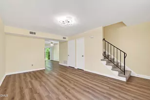 1240 Jamestown Ct, Cary, NC 27511 - Photo 6