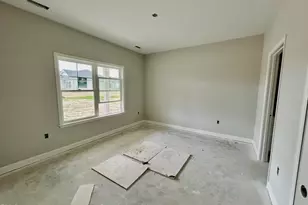3705 Huntcliff Dr, La Grange, NC 28551 - Photo 4
