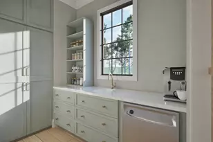 913 Tyrrell Rd, Raleigh, NC 27609 - Photo 12