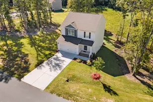 160 Parkers Gate Dr, Youngsville, NC 27596 - Photo 2