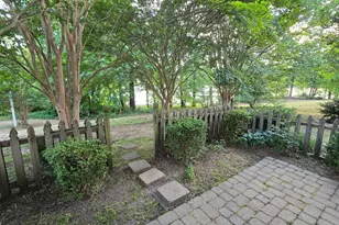 2025 Thornblade Dr, Raleigh, NC 27604 - Photo 8