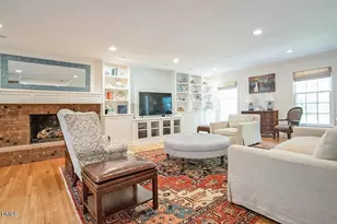 4205 Marvin Pl, Raleigh, NC 27609 - Photo 8